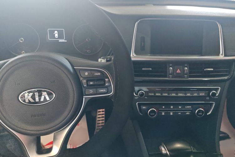 Used Kia K5 2016 1.6T Automatic LUX
