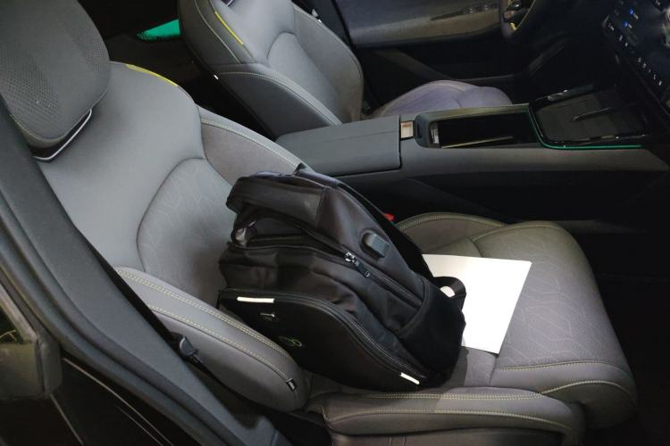 Used Lynk & Co 08 EM-P 2025 245km Ultra-Long Range Halo