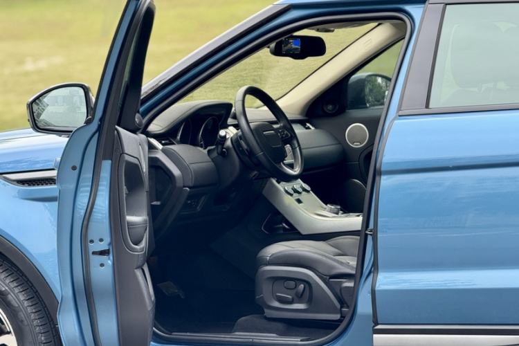 Used Land Rover Range Rover Evoque 2015 2.0T Five-Door Zhiyao Edition
