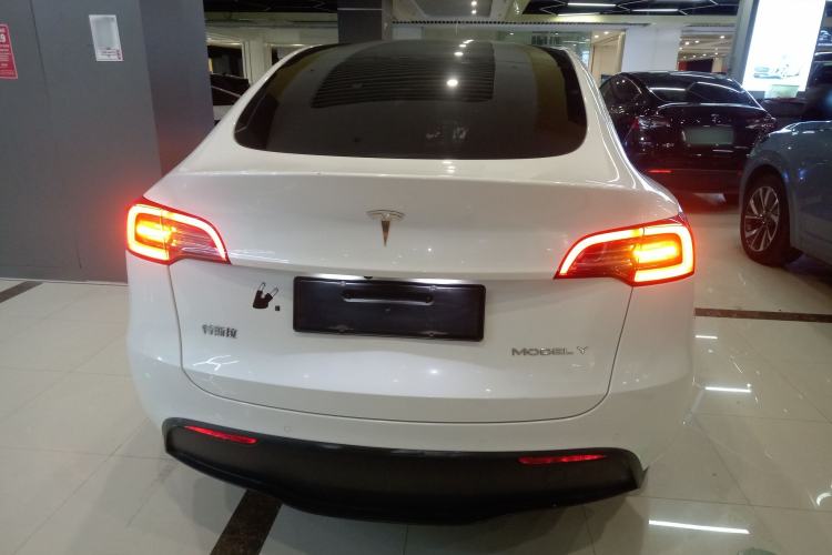 Used Tesla Model Y 2022 Rear-Wheel-Drive Version
