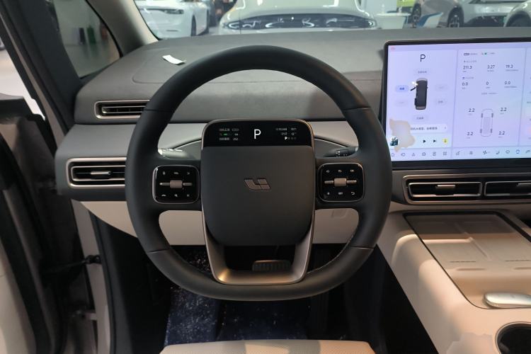 Used Li Auto MEGA 2025 Ultra Smart Refreshed Edition