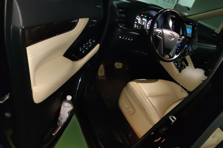 Used Toyota Alphard 2019 Dual-Engine 2.5L Prestige Edition
