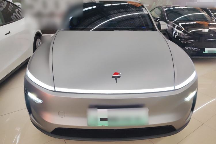 Used Tesla Model Y 2025 Rear-Wheel-Drive Version
