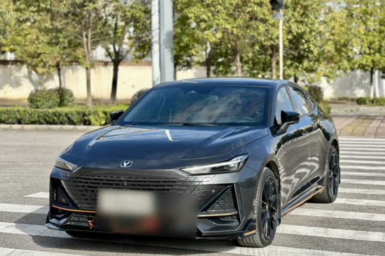 Used Changan UNI-V 2023 1.5T Sport Edition
