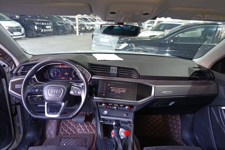 Used Audi Q3 2019 35 TFSI Fashion Dynamic Model
