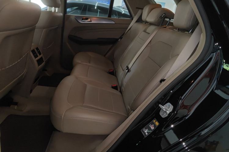 Used Mercedes-Benz M-Class 2014 ML 320 4MATIC