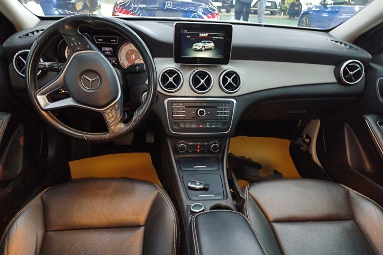 Used Mercedes-Benz GLA 2016 GLA 200 Fashion Model