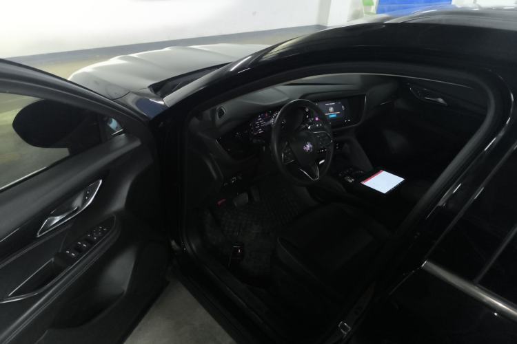 Used Buick Envision 2022 Facelift Encore S 552T Two-Wheel-Drive Luxury Model
