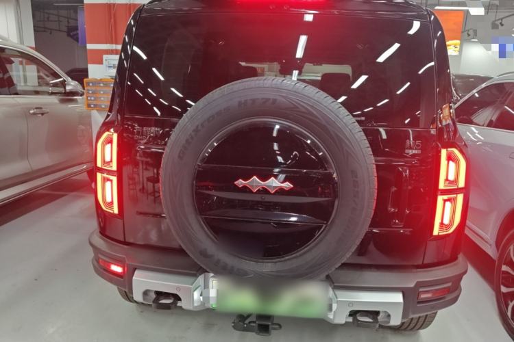 Used  Leopard 5 2023 Explore Edition