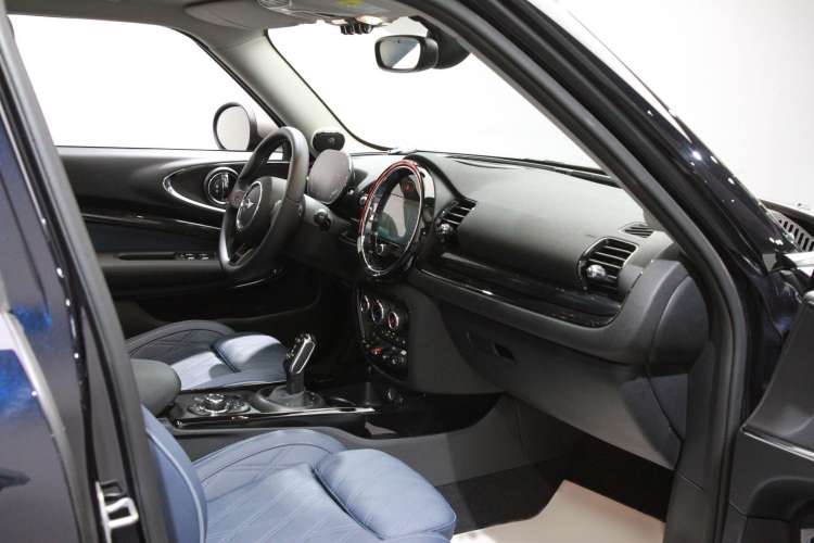 Used  Clubman 2023 1.5T COOPER Connoisseur
