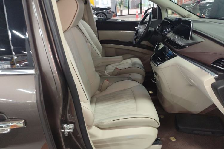 Used Buick GL8 2022 Land Business Class 652T Luxury Model
