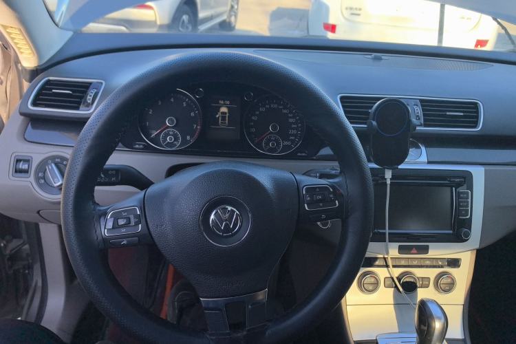 Used Volkswagen Magotan 2015 1.8TSI Luxury Model