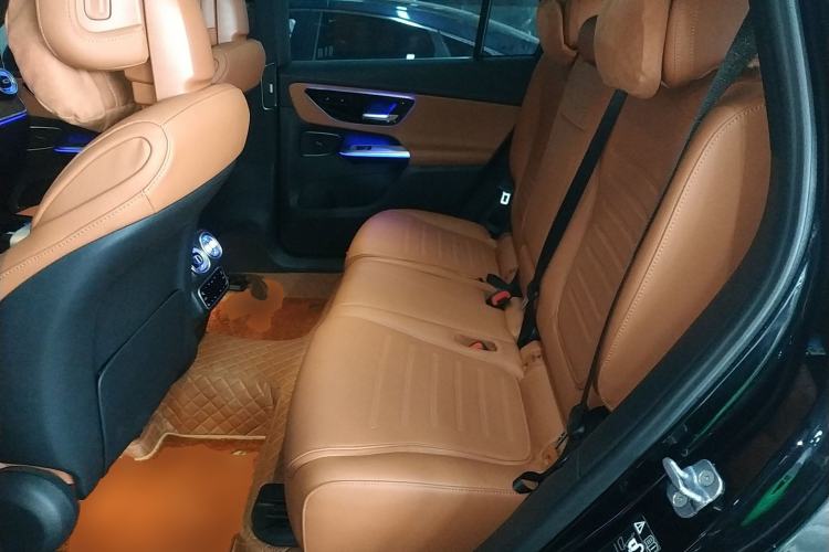 Used Mercedes-Benz GLC 2023 GLC 300 L 4MATIC Dynamic 7-Seater