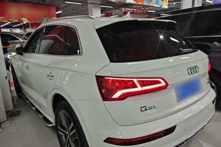 Used Audi Q5L 2020 Updated 40 TFSI Prestige Fashion Edition
