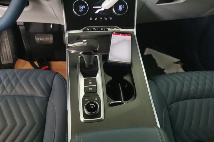 Used  Lingyun 2023 400T Four-Wheel Drive Star Prestige Edition
