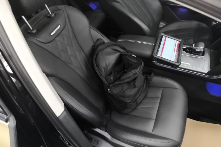 Used Hongqi HS7 PHEV 2024 2.0T PHEV Two-Wheel Drive Flagship Edition 6 Seats