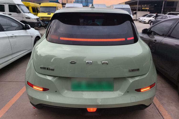 Used ORA Good Cat 2022 Morandi Edition 400km Standard Range Luxury Version Lithium Iron Phosphate
