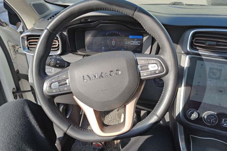 Used Lynk & Co 01 2017 2.0T Two-Wheel Drive Pro Edition
