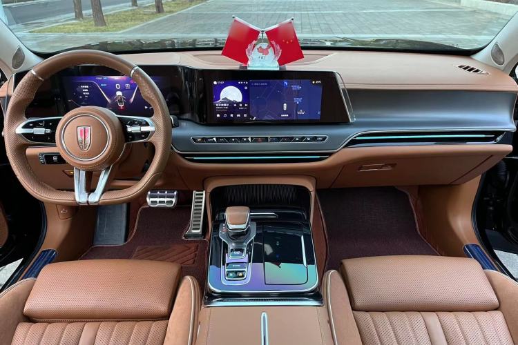 Used Hongqi H9 2024 2.0T Qixiang Private Style Edition
