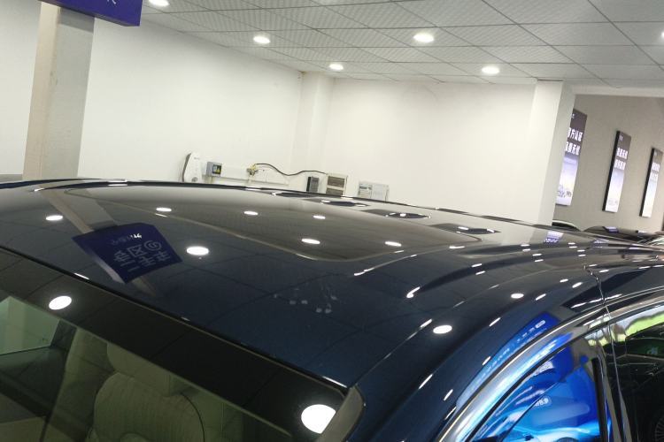 Used VOYAH Dream 2025 EV Four-Wheel Drive Flagship Kunpeng Edition