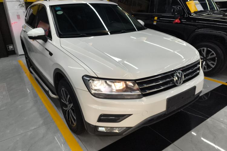 Used Volkswagen Tiguan L 2018 330TSI Automatic Two-Wheel Drive Luxury Edition
