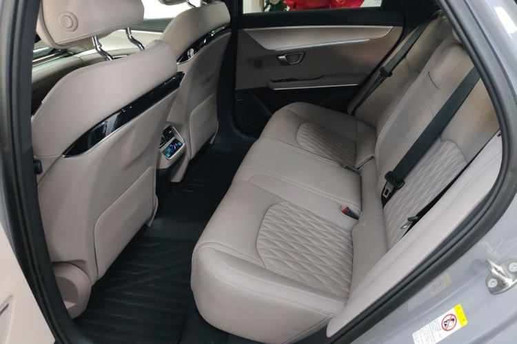 Used BYD Han 2025 DM-i Smart Drive 125KM Prestige Model
