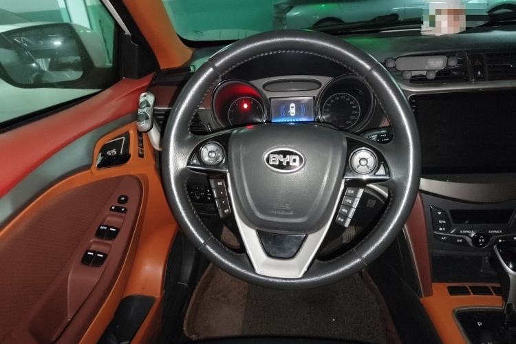 Used BYD G5 2014 1.5TID Automatic Flagship Model