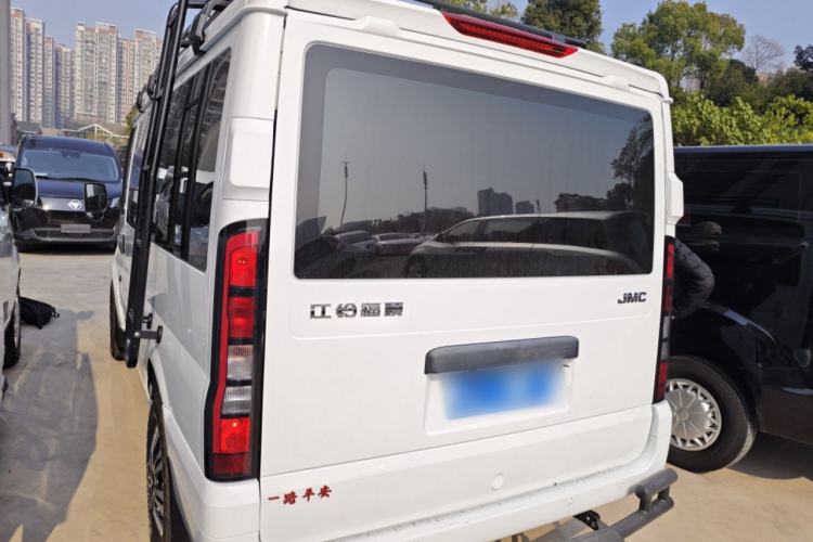 Used JMC Fushun 2023 2.0T Automatic Short-Wheelbase Low-Roof Commercial & Multi-Purpose Passenger Vehicle 6 Seats with Lift-Up Tailgate
