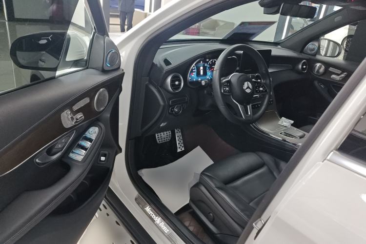 Used Mercedes-Benz GLC 2022 Refreshed GLC 300 L 4MATIC Dynamic Edition
