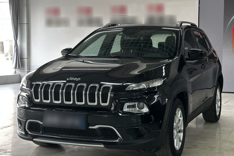 Used Jeep Cherokee 2017 2.0L Superior Edition