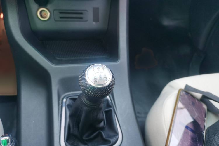 Used FORTHING Lingzhi 2022 M5 1.6L Practical Model 5 Seats
