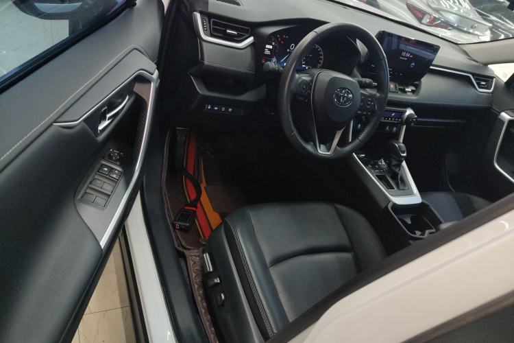 Used Toyota RAV4 2023 2.0L CVT Two-Wheel Drive 20th Anniversary Platinum Edition