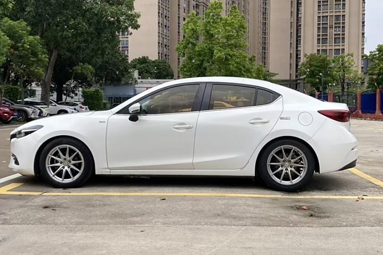 Used Mazda Mazda 3 Axela 2017 Sedan 1.5L Automatic Luxury Model Emission Standard China V
