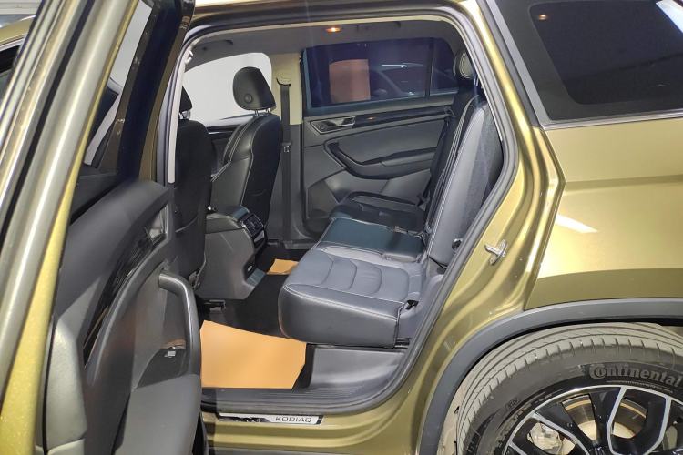 Used Skoda Kodiaq 2017 TSI330 7-Seater Two-Wheel-Drive Luxury Edition
