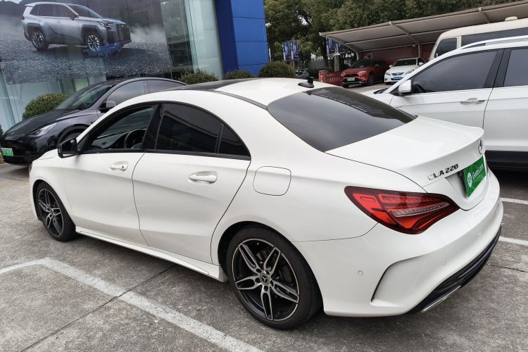 Used Mercedes-Benz CLA 2017 CLA 220 4MATIC
