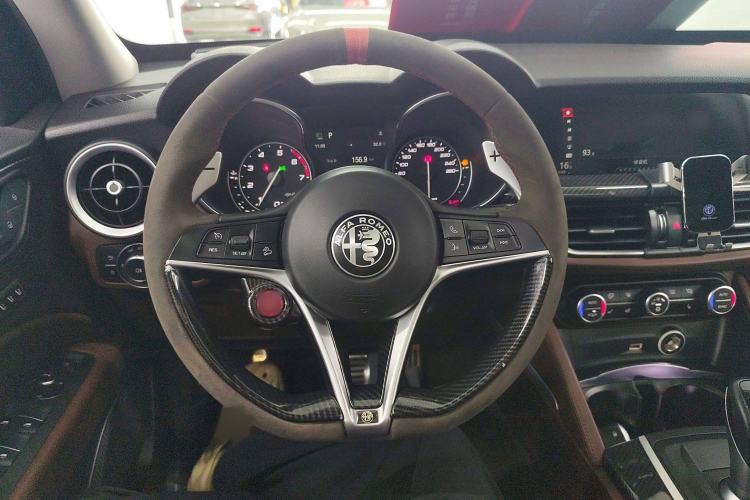 Used Alfa Romeo Stelvio 2017 2.0T 280HP Luxury Edition
