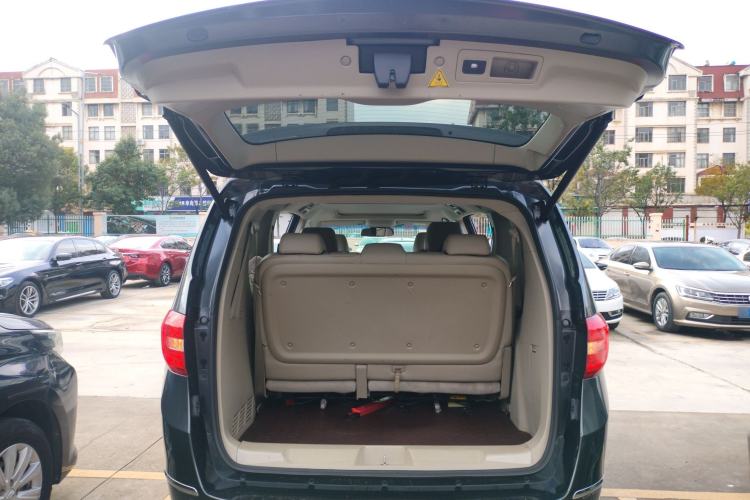 Used Buick GL8 2018 28T Luxury Model China VI Standard
