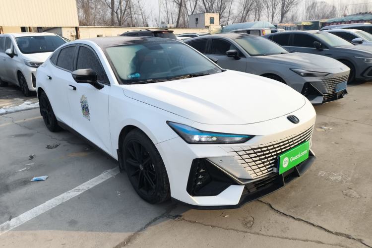 Used Changan UNI-V 2022 1.5T Prestige Version