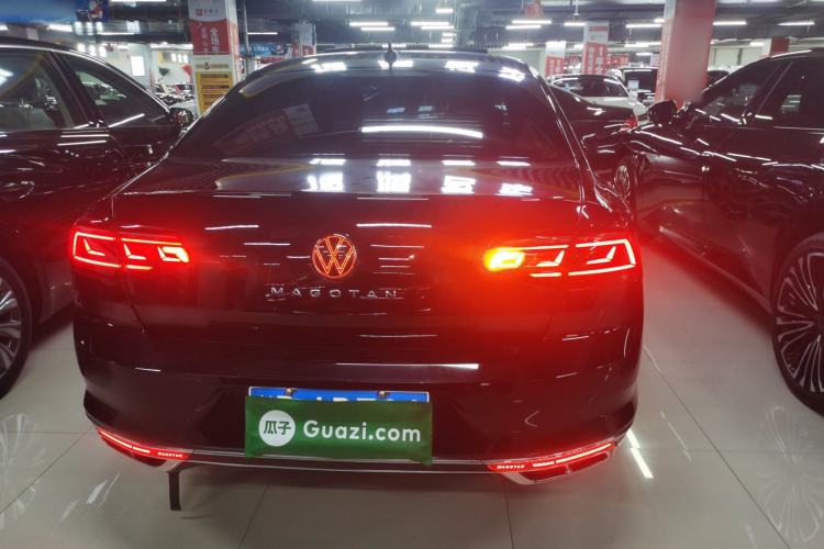 Used Volkswagen Magotan 2023 2 Million Units Limited Edition 330TSI DSG Leading Version