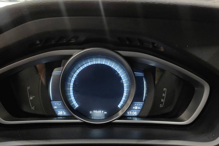 Used Volvo V40 2014 2.0T Zhiya Edition
