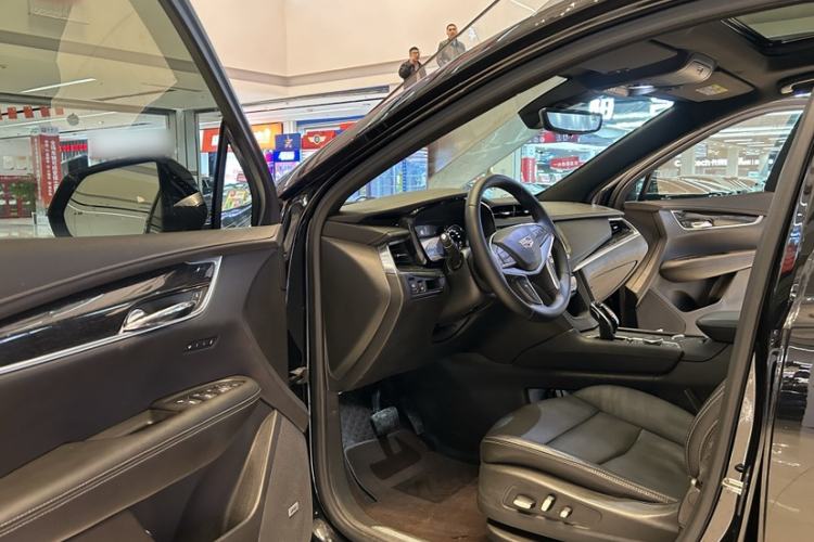 Used Cadillac XT5 2020 28T Luxury Version
