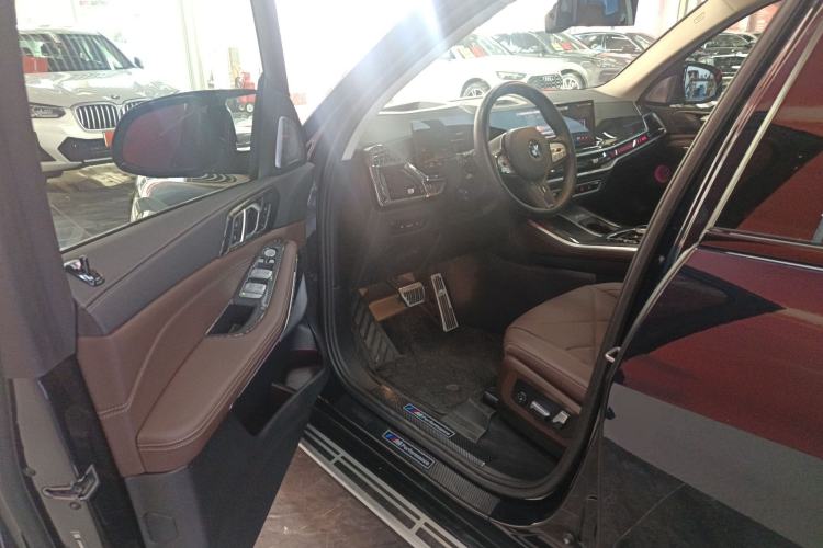 Used BMW X5 2023 xDrive 30Li Luxury M Sport Night Edition Package
