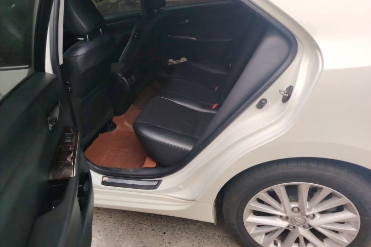 Used Toyota Camry 2015 2.5G Luxury Navigation Edition