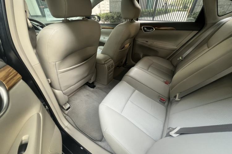 Used Nissan Sylphy 2014 1.6XV CVT Deluxe Edition
