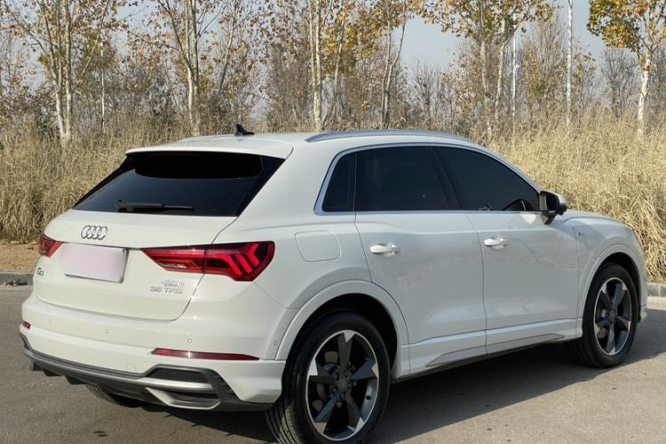 Used Audi Q3 2021 35 TFSI Fashion Dynamic Model