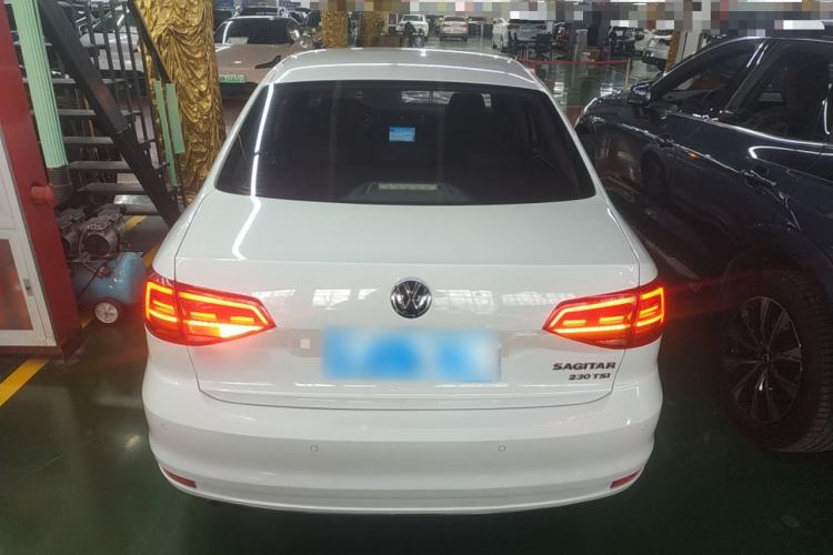 Used Volkswagen Sagitar 2017 230TSI Automatic Luxury Edition