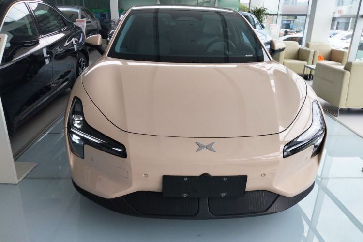 Used XPeng MONA M03 2024 620 with Ultra-Long Range