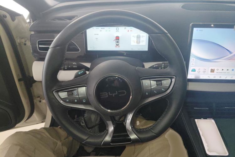 Used BYD Seal 06 New Energy 2025 DM-i Smart Drive 120KM Deluxe Model
