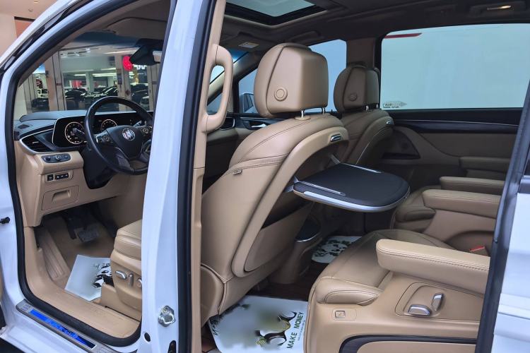 Used Buick GL8 2021 ES Landtrek 653T Smart Luxury Model
