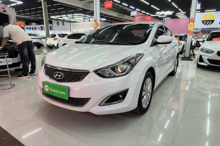 Used Hyundai Elantra 2016 1.6L Automatic Smart Version
